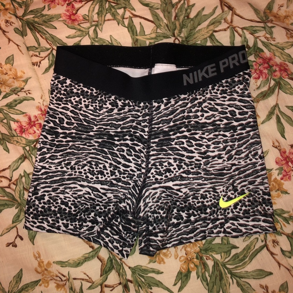Nike Pro Cheetah Print Spandex